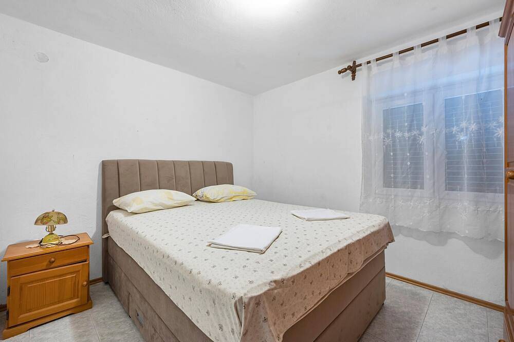 Geweldig huis in Rogoznica met wifi in Rogoznica, Šibenik-Knin