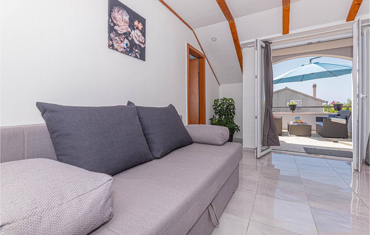 Ferienhaus für 6 Personen mit Terrasse in Dalmatinisches Zagora