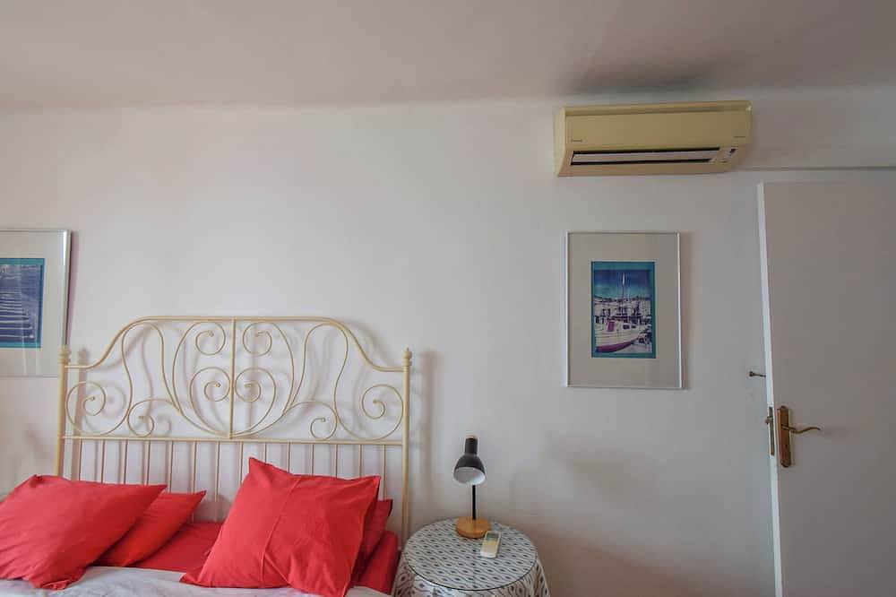 Entire apartment, Stunning apartment with spectacular views over the Port de Sóller in Port de Sóller, Sóller