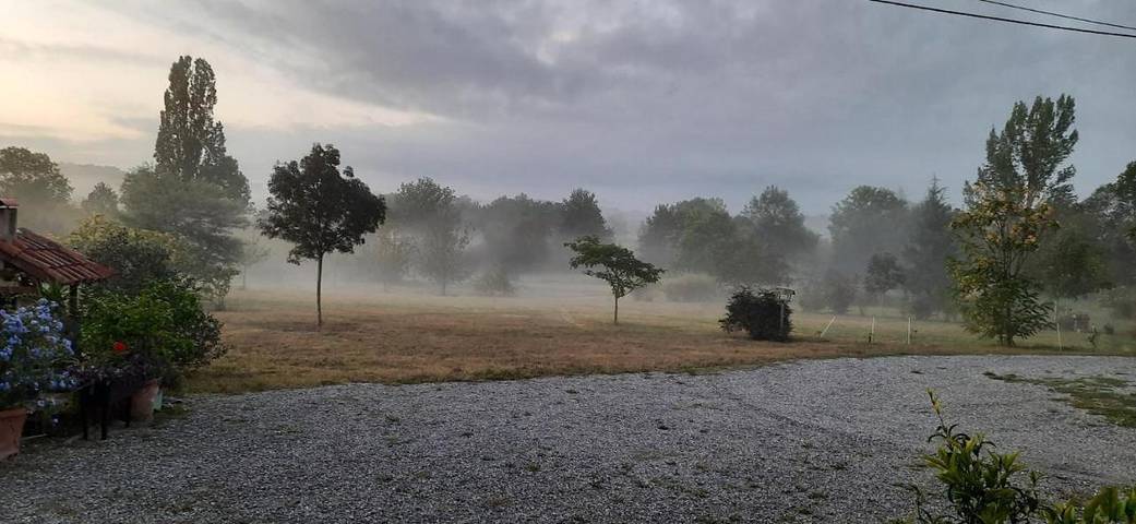 Gîte pour 6 personnes, avec vue et jardin à Libaros - 4