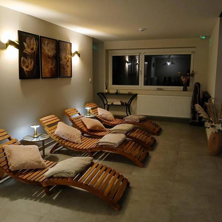 Station pour 2 personnes, avec vue et sauna à Jurbise - 4