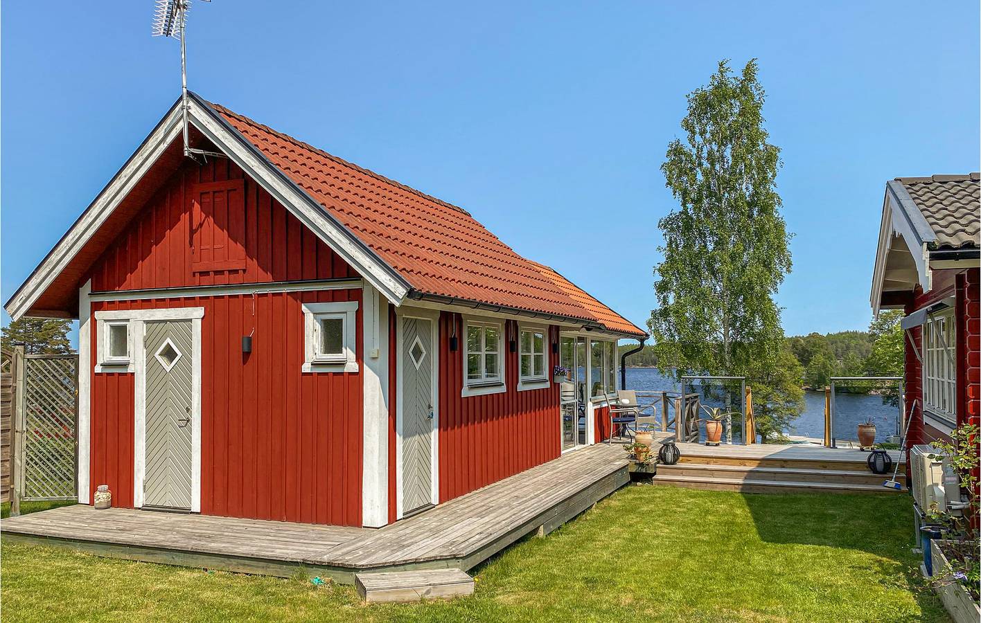 Ferienhaus für 2 Personen mit Terrasse in Boxholm kommun, Sommen