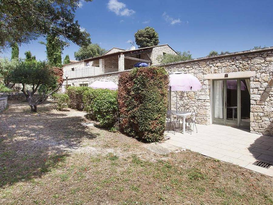 Résidence Odalys Référence La Bastide des Chênes - Wohnung 5 personen - 2-Zimmer-Duplexwohnung 4/5 Personen - mit Stockwerk in Gordes, Regionaler Naturpark Luberon