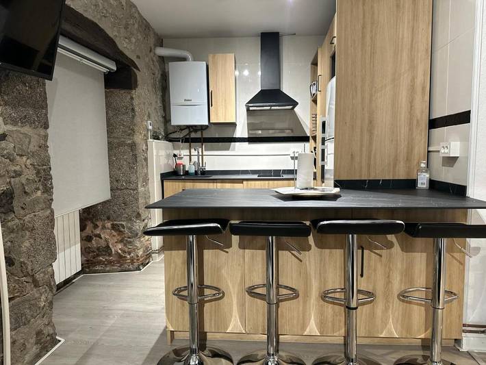 Gîte pour 4 personnes, avec vue à Ea - 4