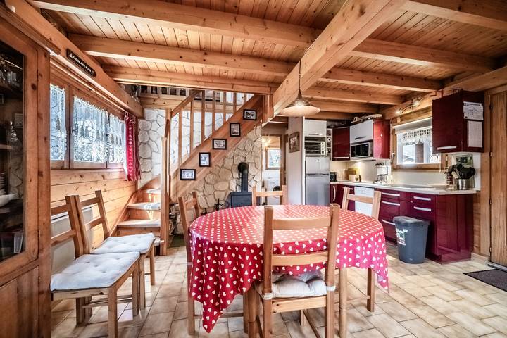 Chalet „6p Classique-Les Ajoncs D'or“ mit Bergblick, privater Terrasse und Wlan in Verchaix, Region Bonneville
