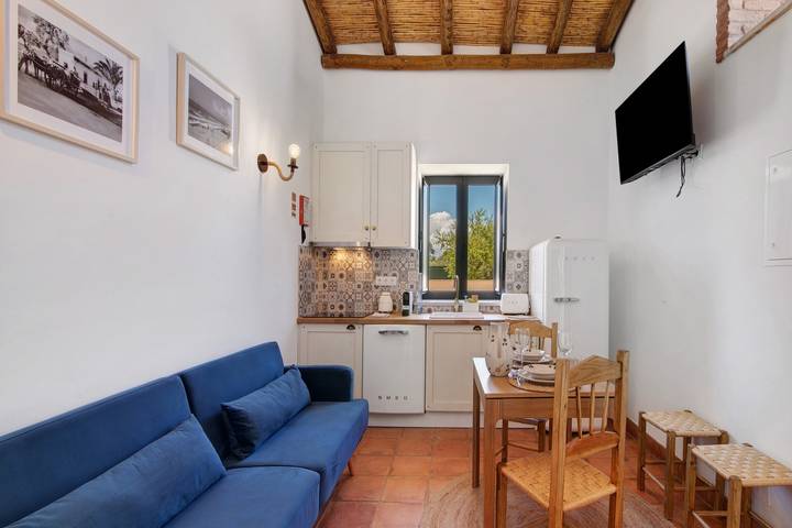 Gîte pour 2 personnes, avec jardin dans Almancil - 3