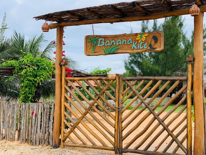 Chalet pour 4 personnes, avec jardin et vue ainsi que piscine et balcon