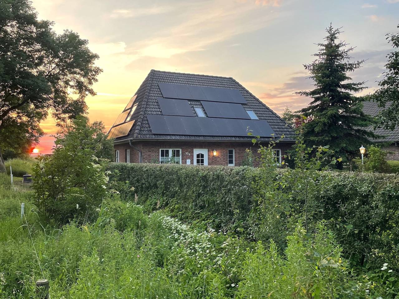 Ferienhaus 'Ferienhaus Immerlicht Norddeich S-H' mit privater Terrasse, privatem Garten und Wi-Fi in Norddeich (Schleswig-Holstein), Nordseeküste