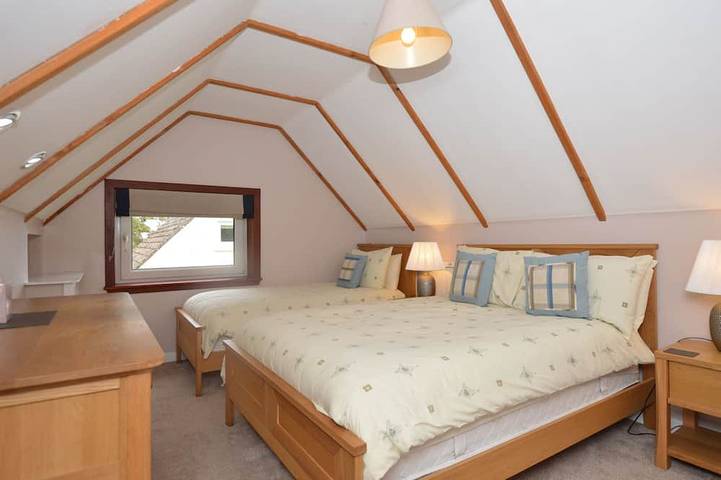 Larch Cottage, ubicación en el campo cerca de Dunoon, admite mascotas para 6 personas, visita Escocia 4 estrellas in Argyll