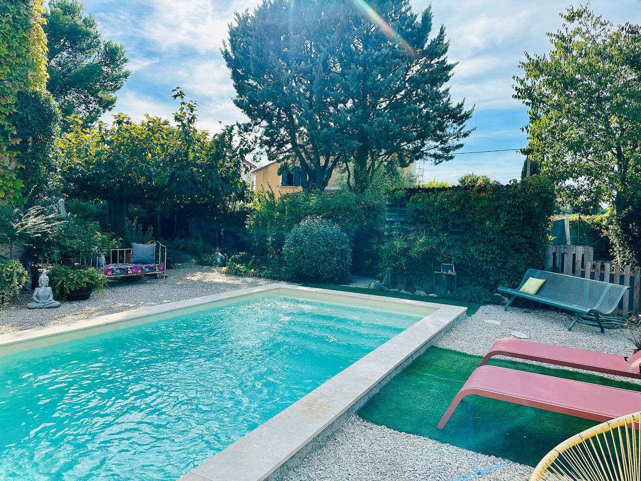 Maison de Vacances 'Jardin' avec Piscine Partagée, Terrasse Privée et Wi-Fi in L'Isle-sur-la-Sorgue, Vaucluse