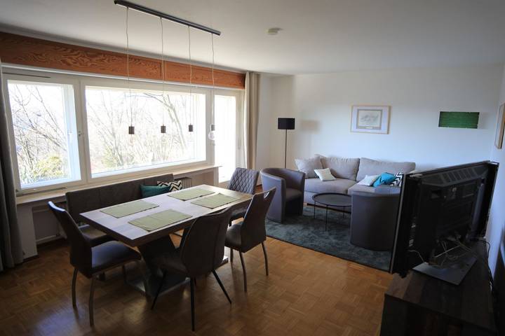 Ganze Ferienwohnung, Appartement/Fewo, Badewanne, 2 Schlafräume in Niederbreitbach, Landkreis Neuwied