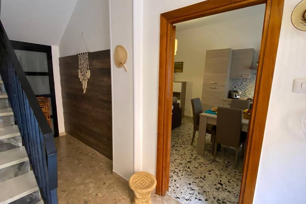 Ganze Wohnung, Elegante Dreizimmerwohnung in Porto Torres in Porto Torres, Sassari Provinz