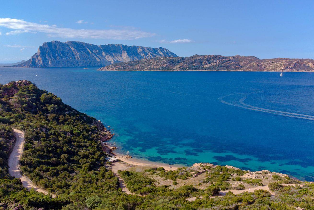 Geheel appartement, Vakantieappartement voor 2 personen met balkon/terras in Capo Coda Cavallo, San Teodoro