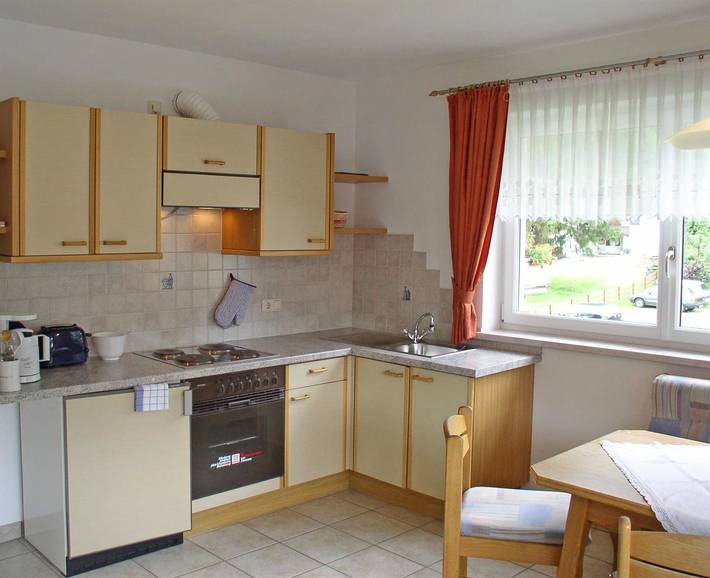 Gîte pour 4 personnes, avec vue sur le lac et balcon ainsi que vue et jardin à Pertisau - 4