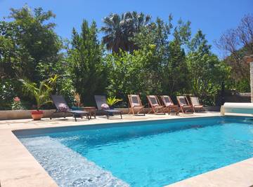 Cottage pour 2 personnes, avec jardin et piscine à Canet
