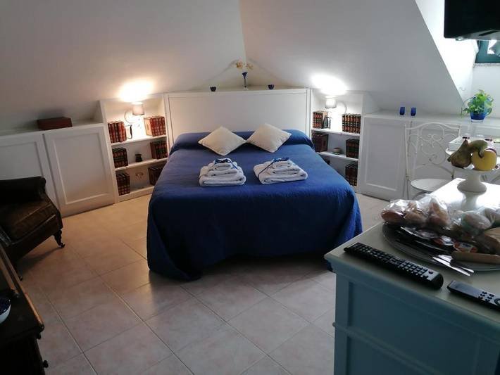 Maison d’hôte pour 6 personnes, avec Balcon ainsi que Terrasse et Vue à Nuoro