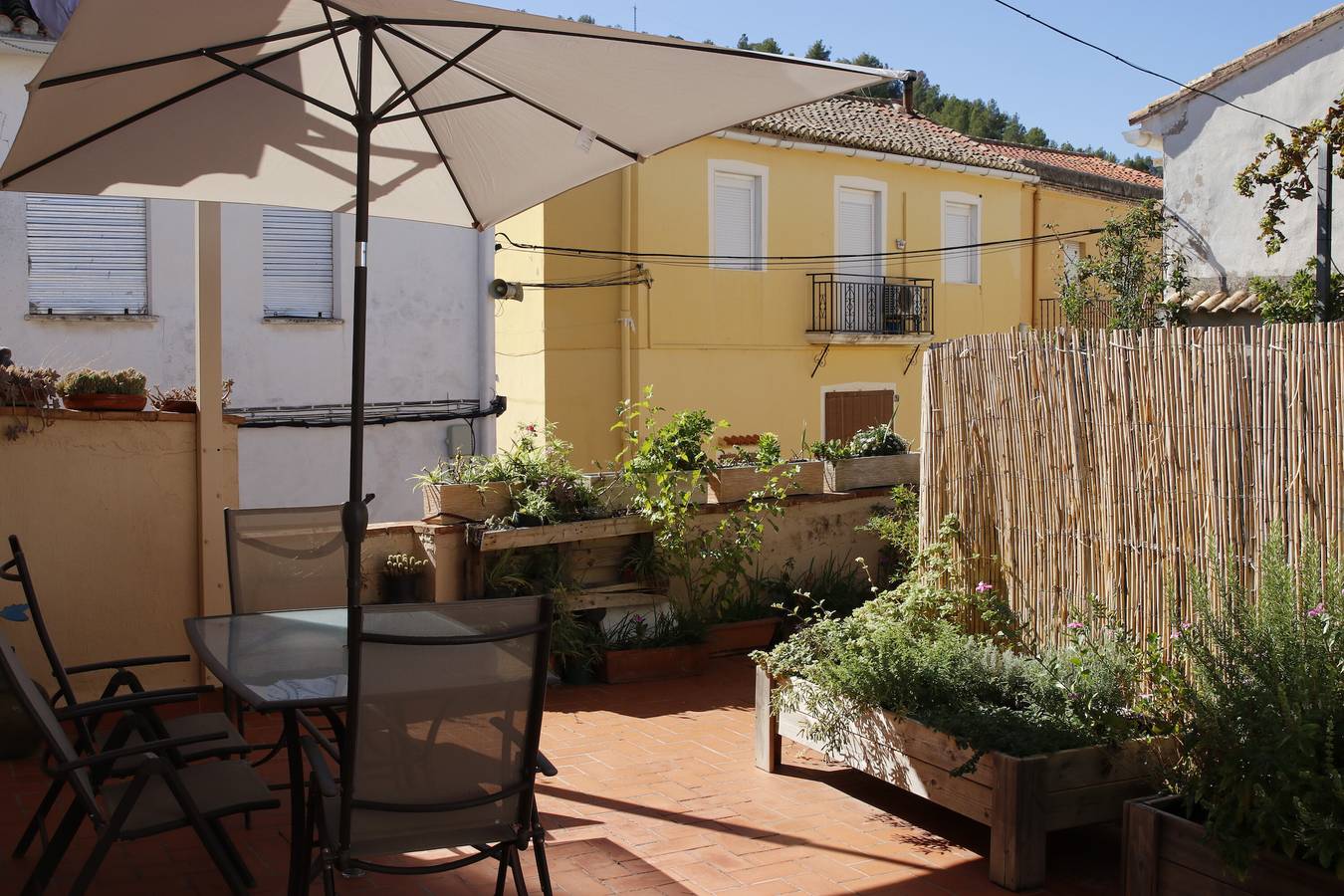 Casa rural 'La Cambra' con vistas a la montaña, Wi-Fi y aire acondicionado in Potríes, Costa de Valencia