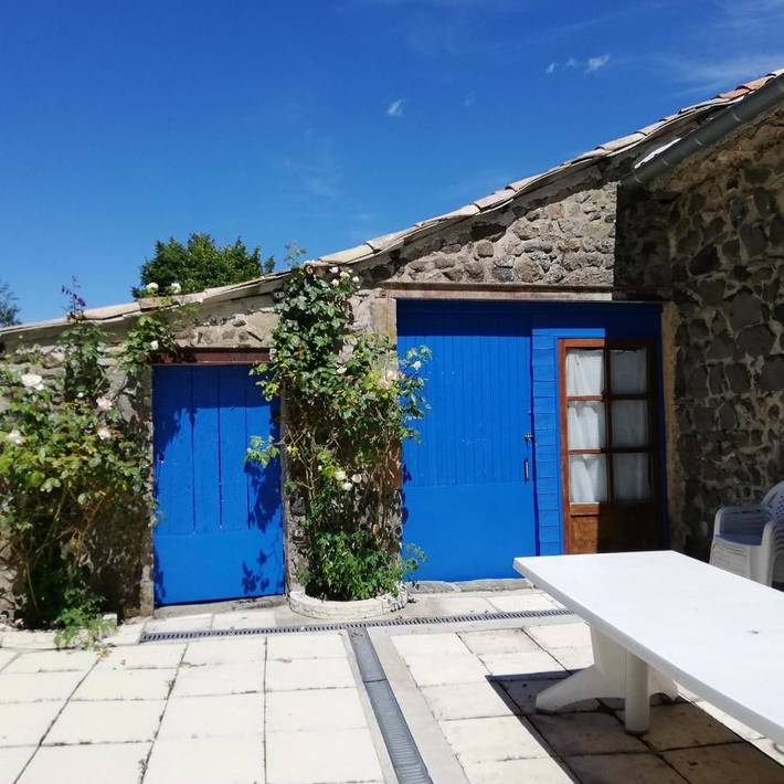 Location de vacances pour 10 personnes, avec vue ainsi que jardin et piscine à Saint-Étienne-de-Boulogne - 4