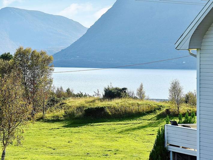 10 Personen Ferienhaus in Midsund in Midsund, Nördliches Fjordnorwegen