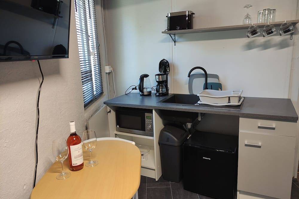 Appartement entier, Comfortable, cosy studio apartment in Pionsat, Puy-de-Dôme