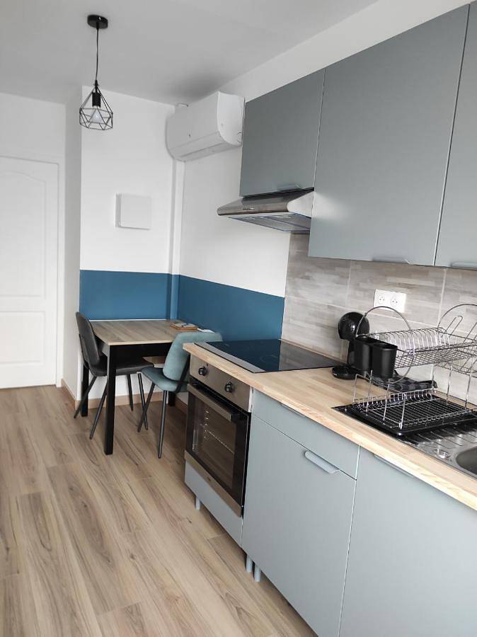 Gîte pour 2 personnes, avec Terrasse à Cheffois