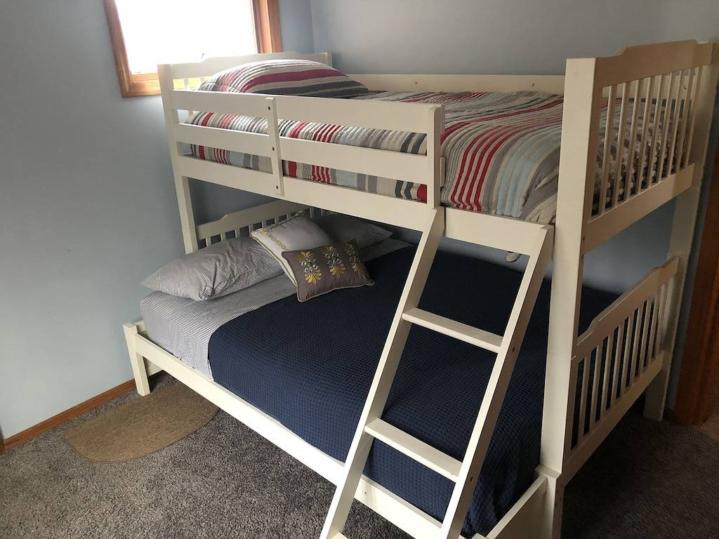 5 Schlafzimmer Waterfront Flucht in Mastic, North Fork