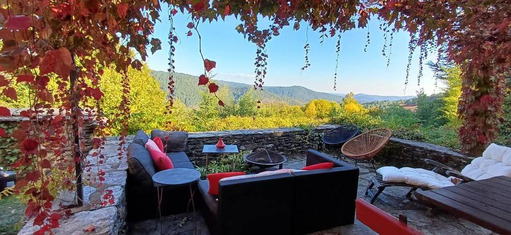 Location de vacances pour 8 personnes, avec jardin et vue, animaux acceptés à Saint-Julien-des-Points - 4