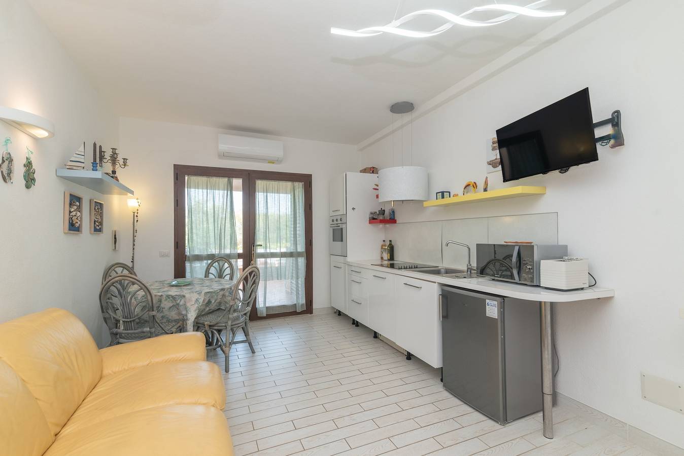 Ganze Wohnung, Ferienwohnung "Palau Sole" mit Gemeinschaftsgarten & A/C in Palau (dorf), Palau (Sardinien)