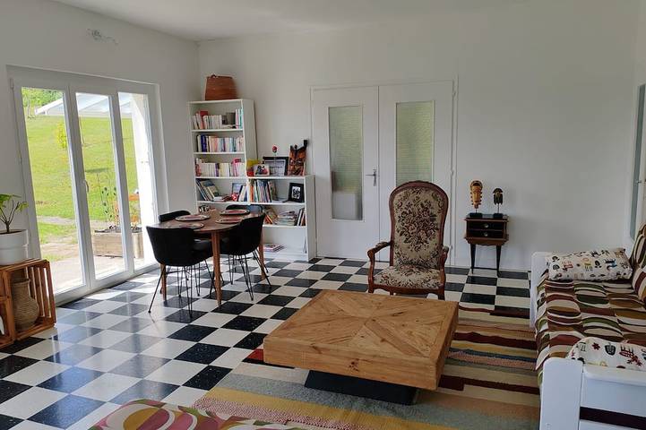 Chambre d’hôte pour 14 personnes à Saint-Maur (Jura)