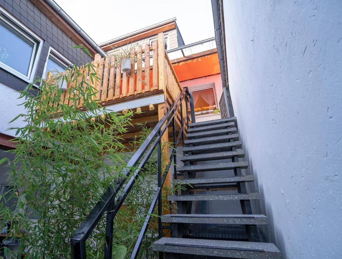 Ganze Wohnung, Three-Bedroom Apartment in Winningen, Osteifel
