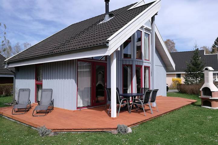 Ferienhaus für 6 Personen, mit Terrasse und Garten sowie Sauna