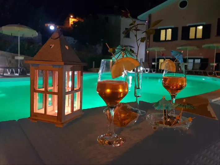 Maison de vacances pour 2 personnes, avec jacuzzi ainsi que piscine et jardin - 1