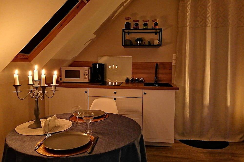 Le nid, avec spa pour une escapade romantique. in Sizun, Parc naturel régional d'Armorique