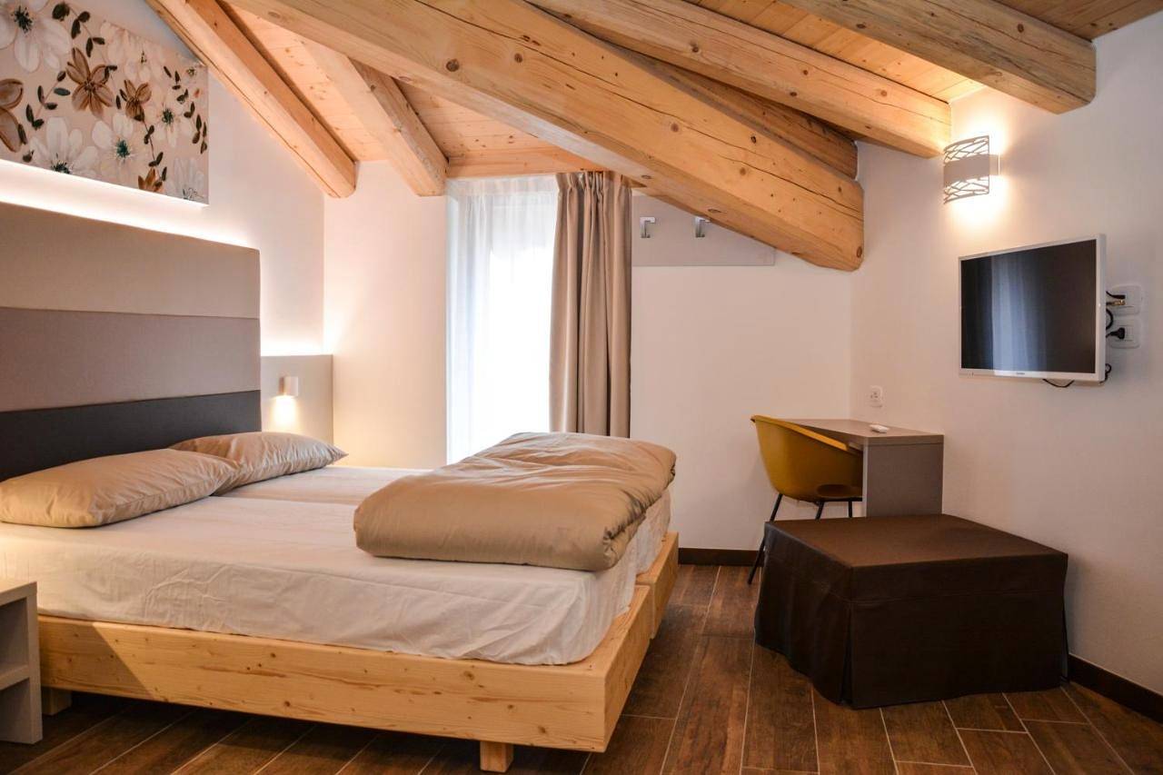 Theresia in Riva del Garda, Gardasee-Berge