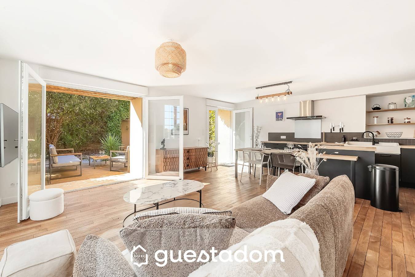 Apartamento entero, Le Laurier - Centre-ville - Petfriendly in Laval, Mayenne (desambiguación)
