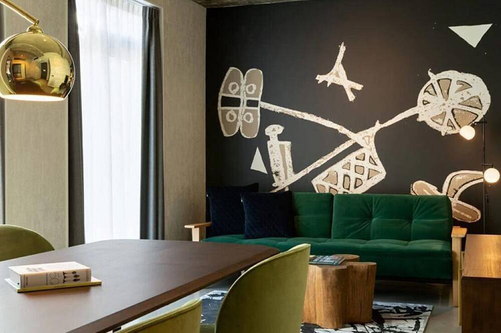 Explore City Charm from This Modern Rooms Near Landmarks - 2 Units in Rotterdam, Zuid-Holland