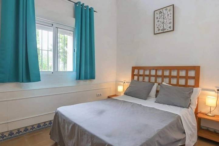 Location de vacances pour 20 personnes, avec jardin à Lora del Río - 3