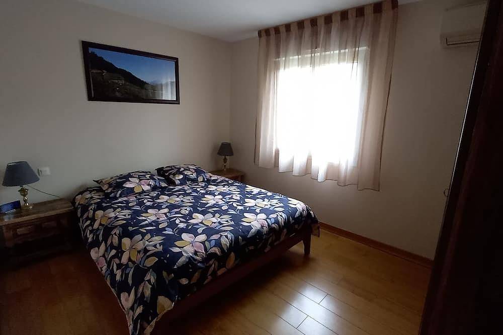 Appartement entier, Appartement lumineux 87 m2 proche du Lac d'Annecy in Doussard, Parc naturel régional du Massif des Bauges
