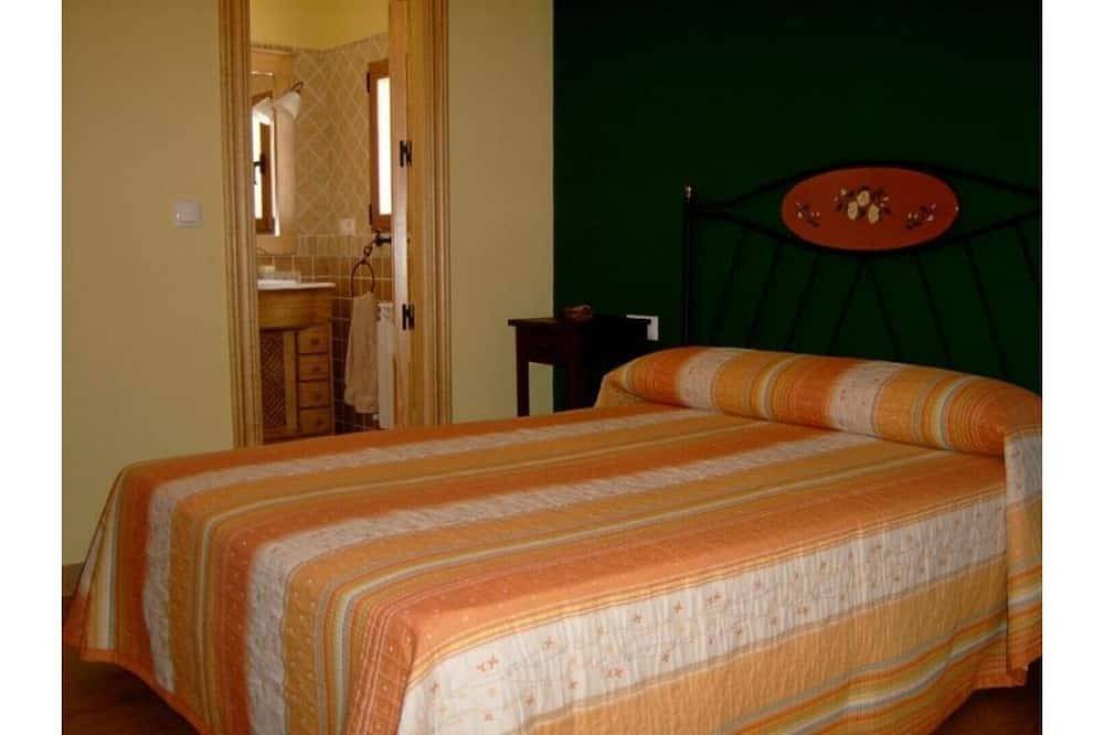 El Rincon del Labrador / House for 4 people in La Santa Espina, Castromonte