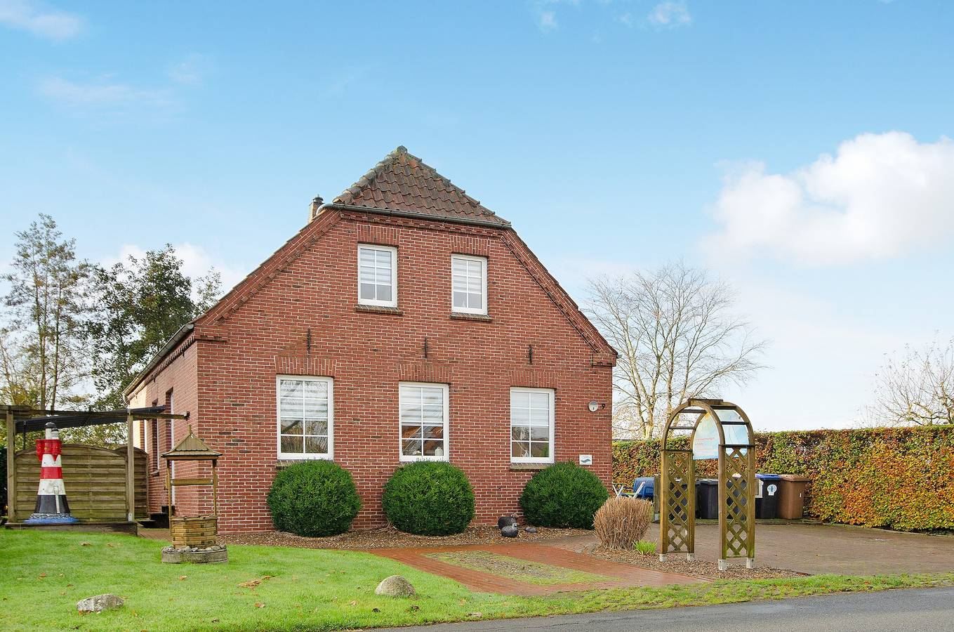 Ganze Wohnung, Ferienwohnung Strandkorb" mit privater Terrasse und Wlan in Hooksiel, Wangerland