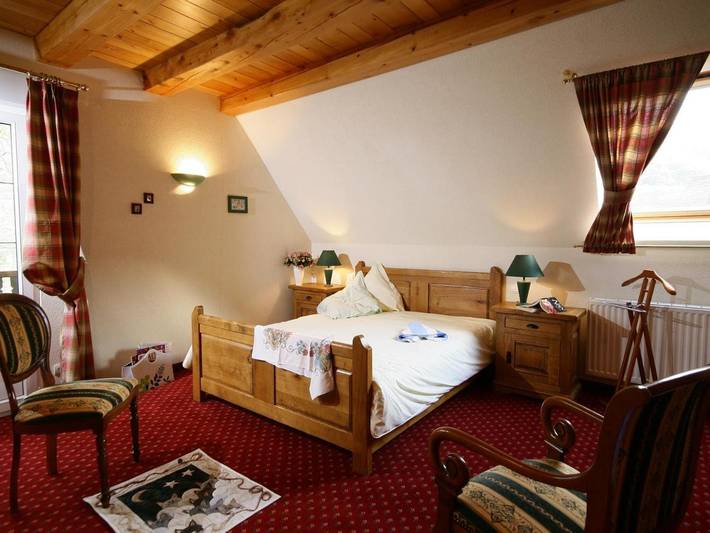 Location de vacances pour 2 personnes, avec vue ainsi que jardin et piscine à Breitenbach - 4