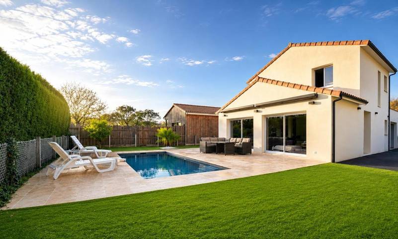 Maison de vacances pour 8 personnes, avec Terrasse ainsi que Piscine et Vue à Martillac