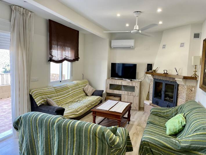 Casa de huéspedes para 12 personas, con Balcón y Terraza en Iznájar