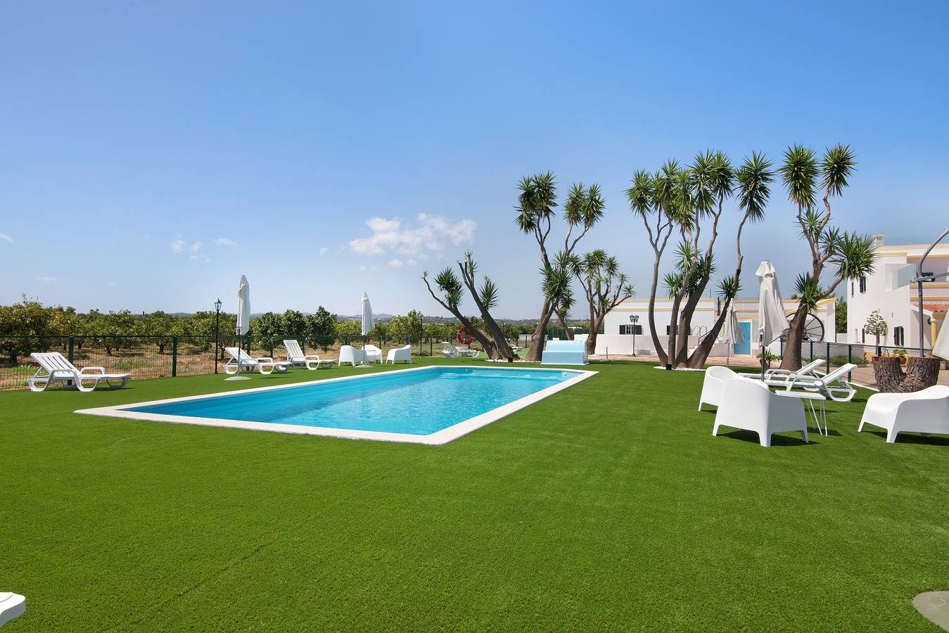 Casa de Férias 'Quinta Alegre Tavira T3' com Piscina Partilhada, Wi-Fi e Ar Condicionado in Luz de Tavira, Ria Formosa