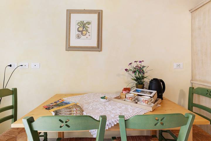 Ganzes Studio, Einzimmerapartment 'Pesco Agriturismo La Ferla' mit Wlan und Klimaanlage in Toirano, Riviera di Ponente