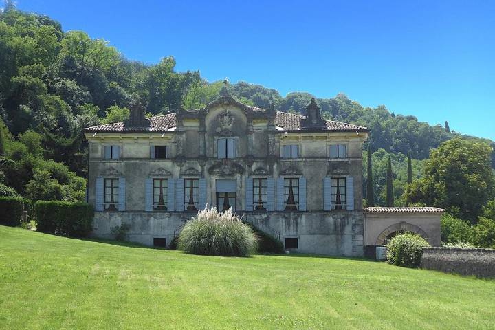 Gîte pour 5 personnes, avec Jardin et Piscine à Colognola ai Colli - 4