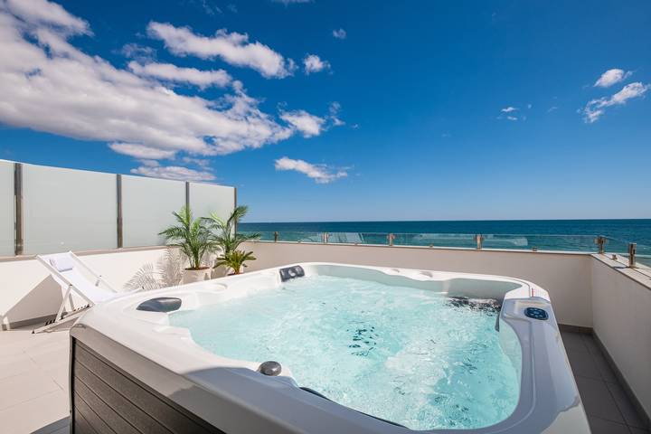 Casa rural para 4 personas, con jardín y jacuzzi, Familias con niños en Armação de Pêra (costa) - 2