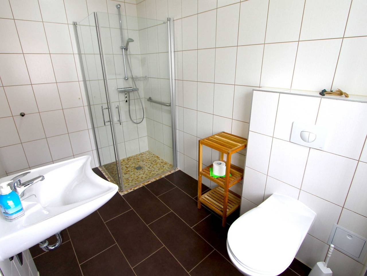 Ganze Ferienwohnung, Maiglöckchenweg Wg. 2 nur 50 m vom Salzhaff entfernt in Ostseebad Rerik, Rerik