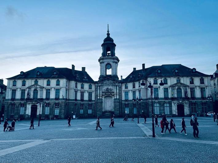 Gîte pour 4 personnes, avec jardin ainsi que vue et terrasse à La Chapelle-des-Fougeretz - 2