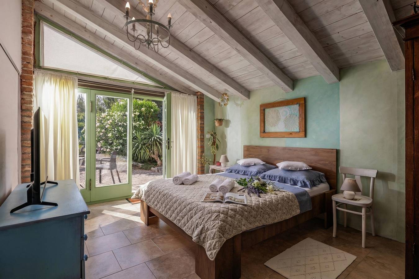 Tiny House With Private Pool Kostrena in Vrh Martinscice, Primorje-Gorski Kotar